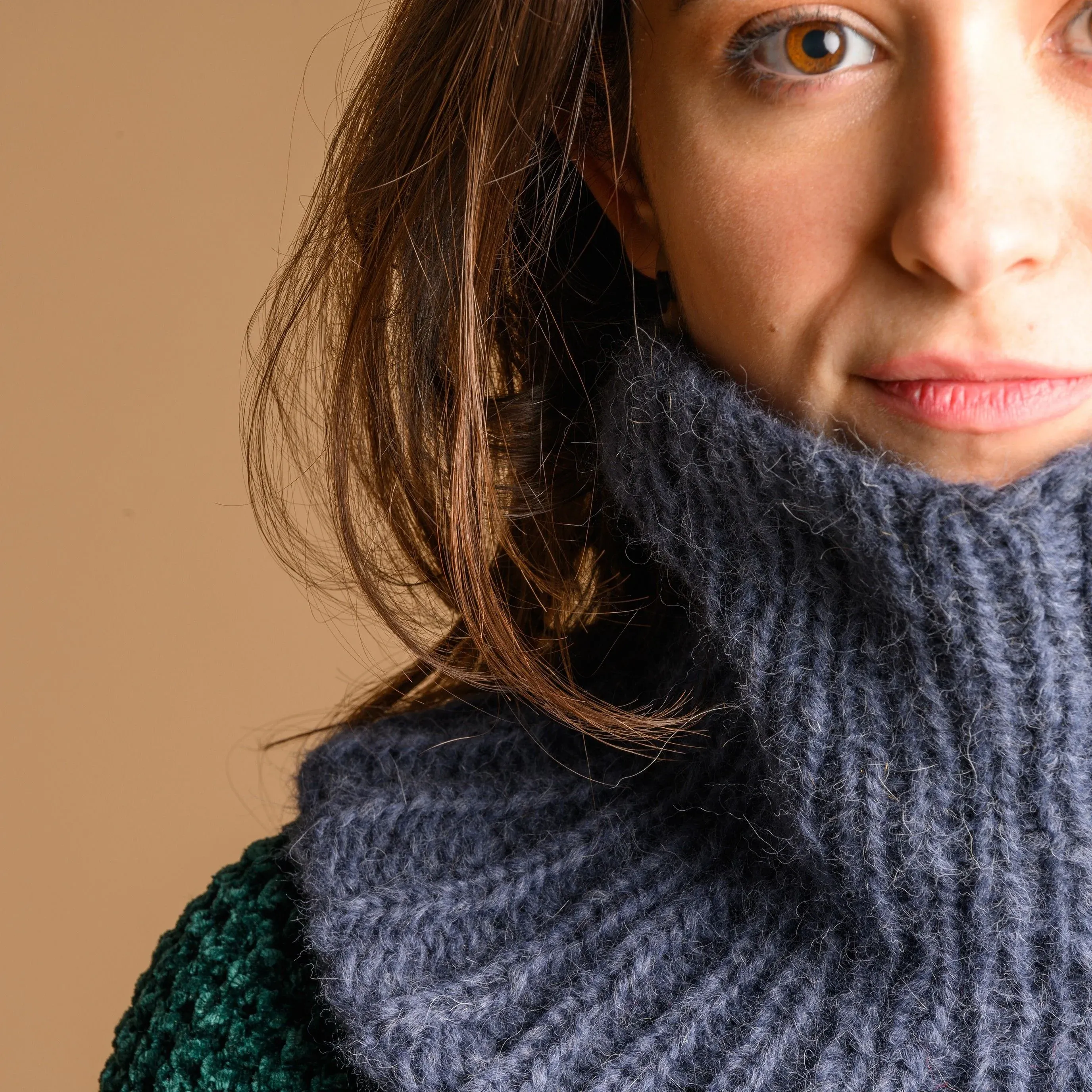 18970-po-neck-warmer-1.jpg