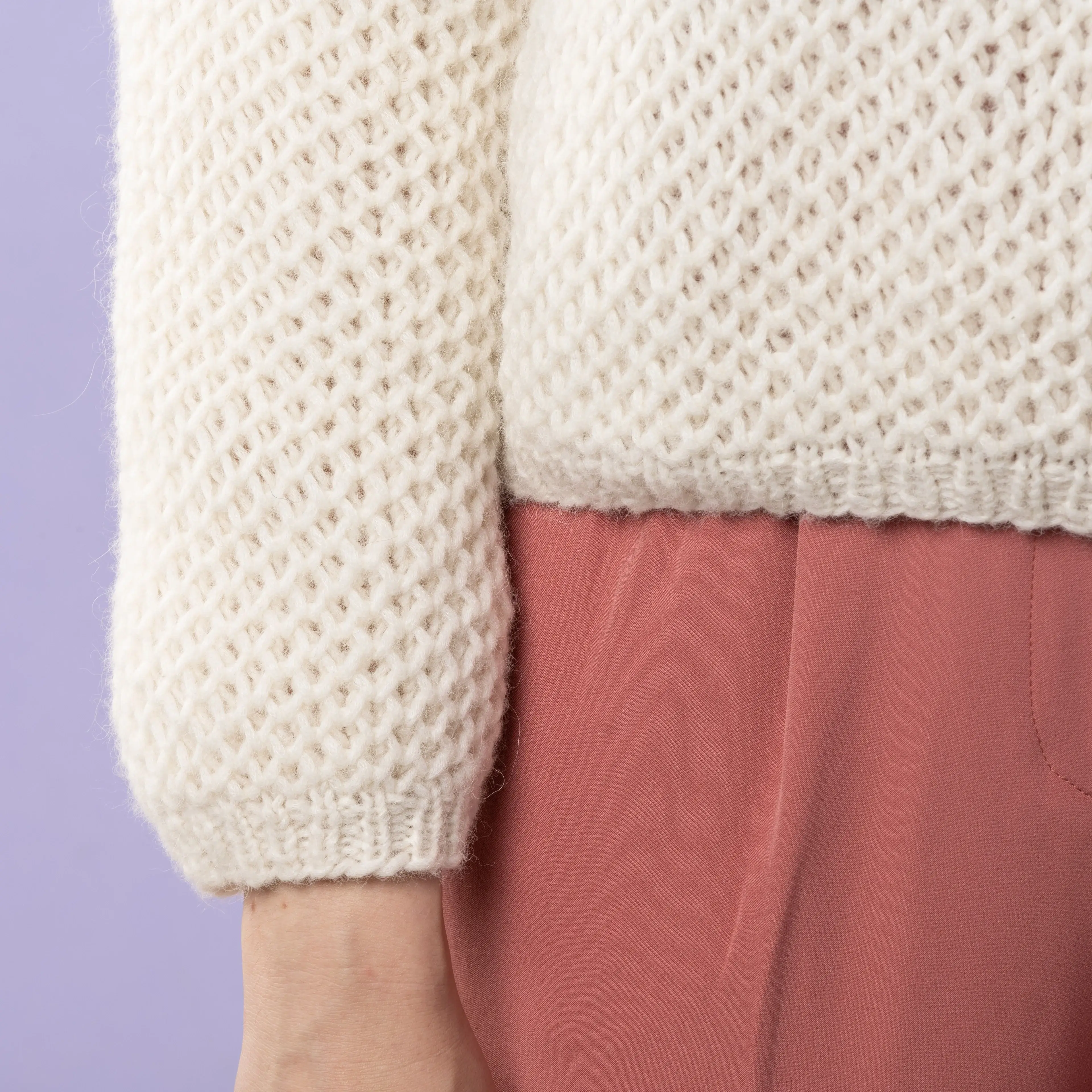 19008-sif-sweater-in-honeycomb-brioche-stitch-1.webp