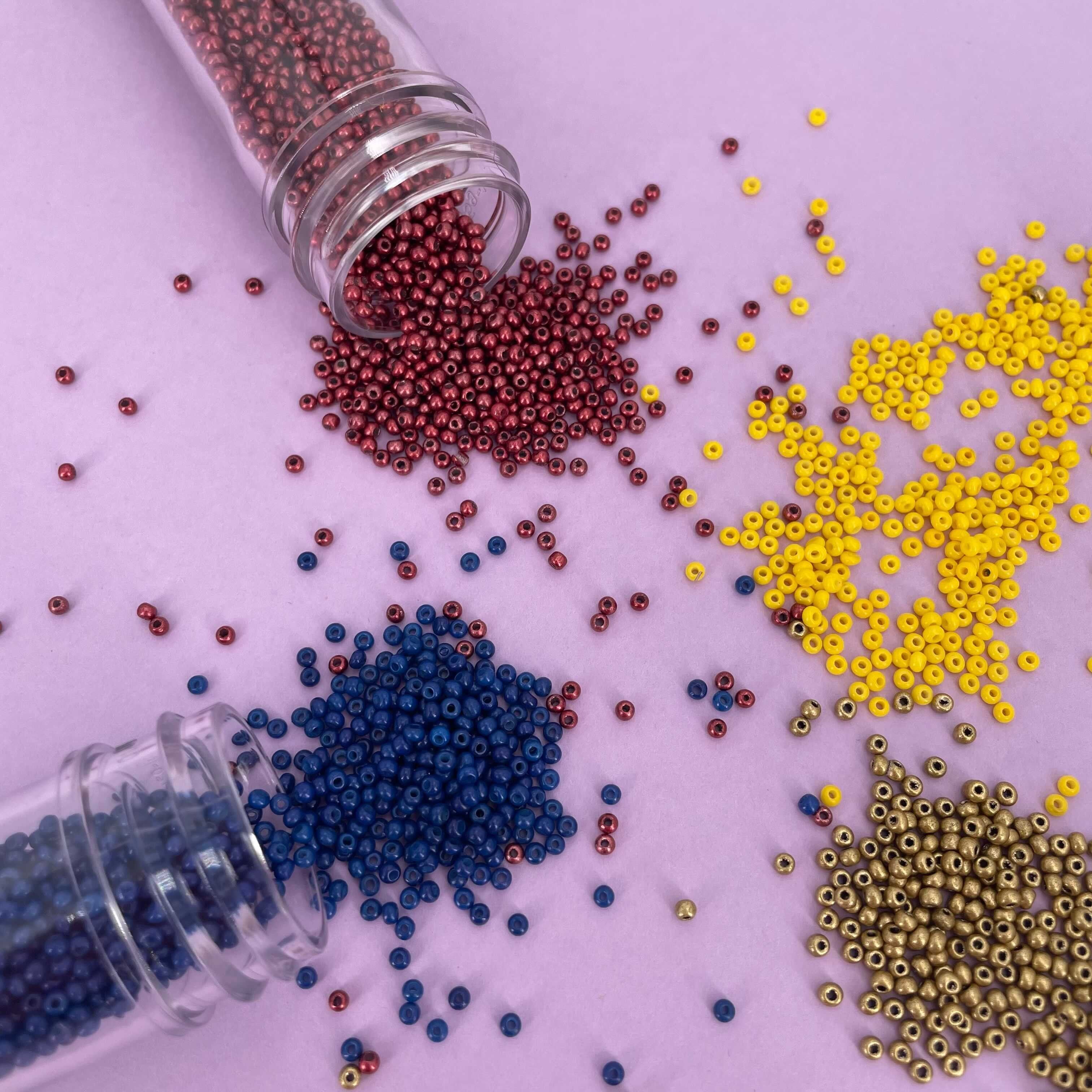 1929-glass-beads-30-g-1-oz–1.webp