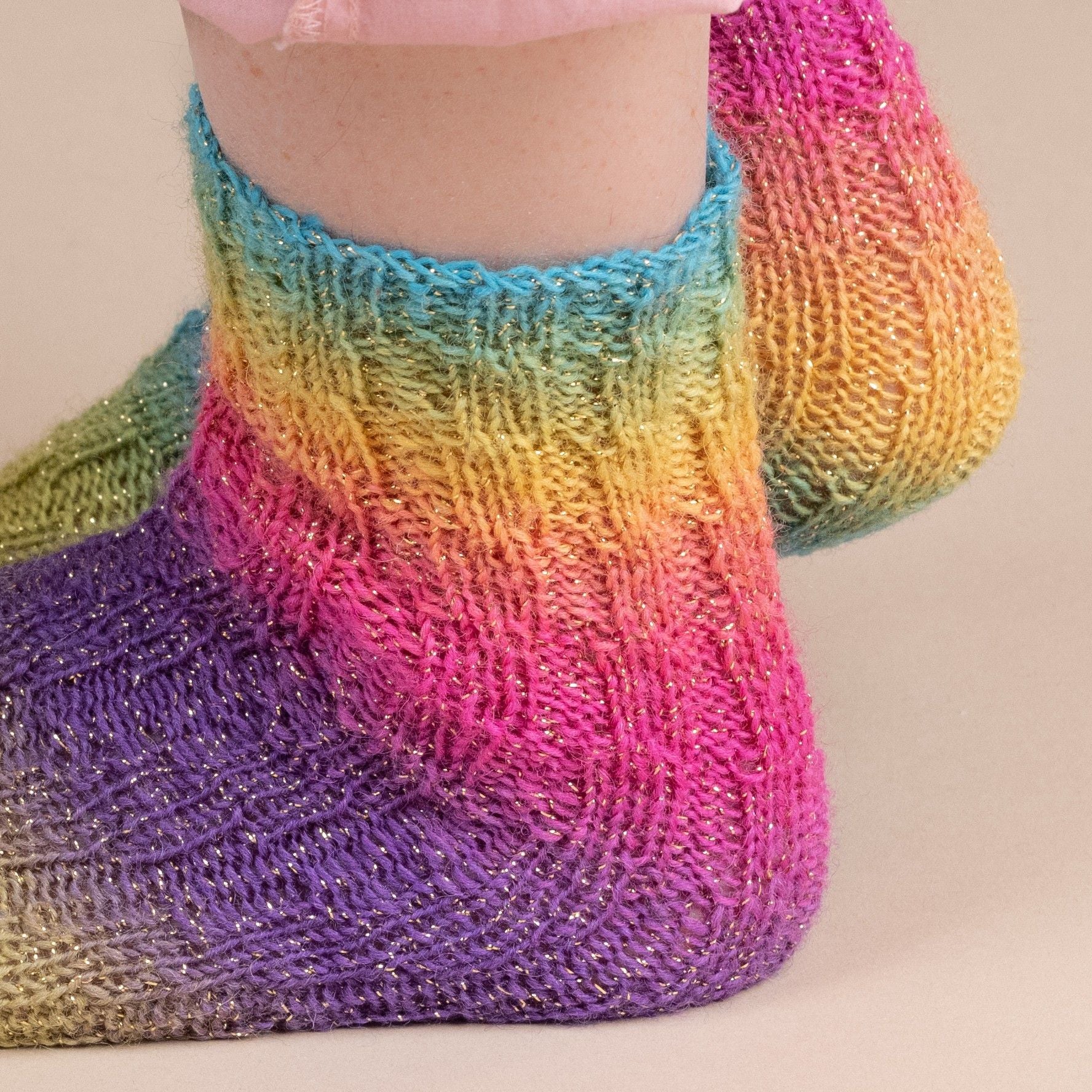 19510-universe-twist-socks-for-children-and-adults-1.webp