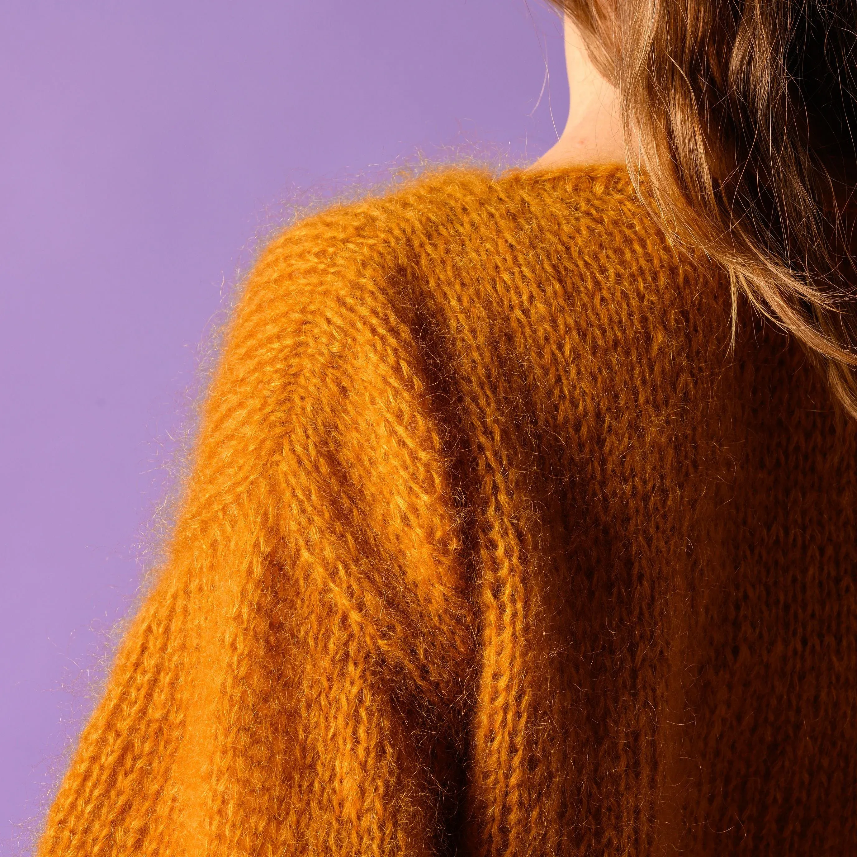 19787-yrsa-sweater-1.webp
