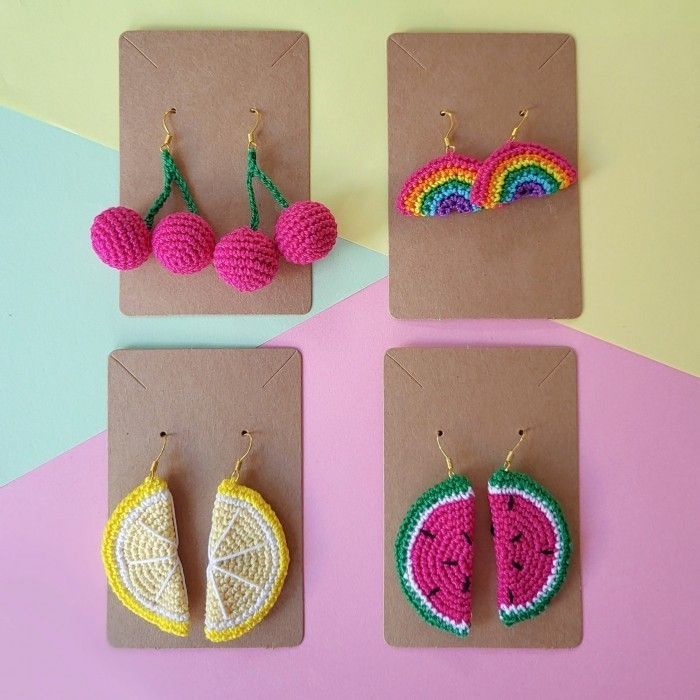 1982-diy-earrings-1.webp