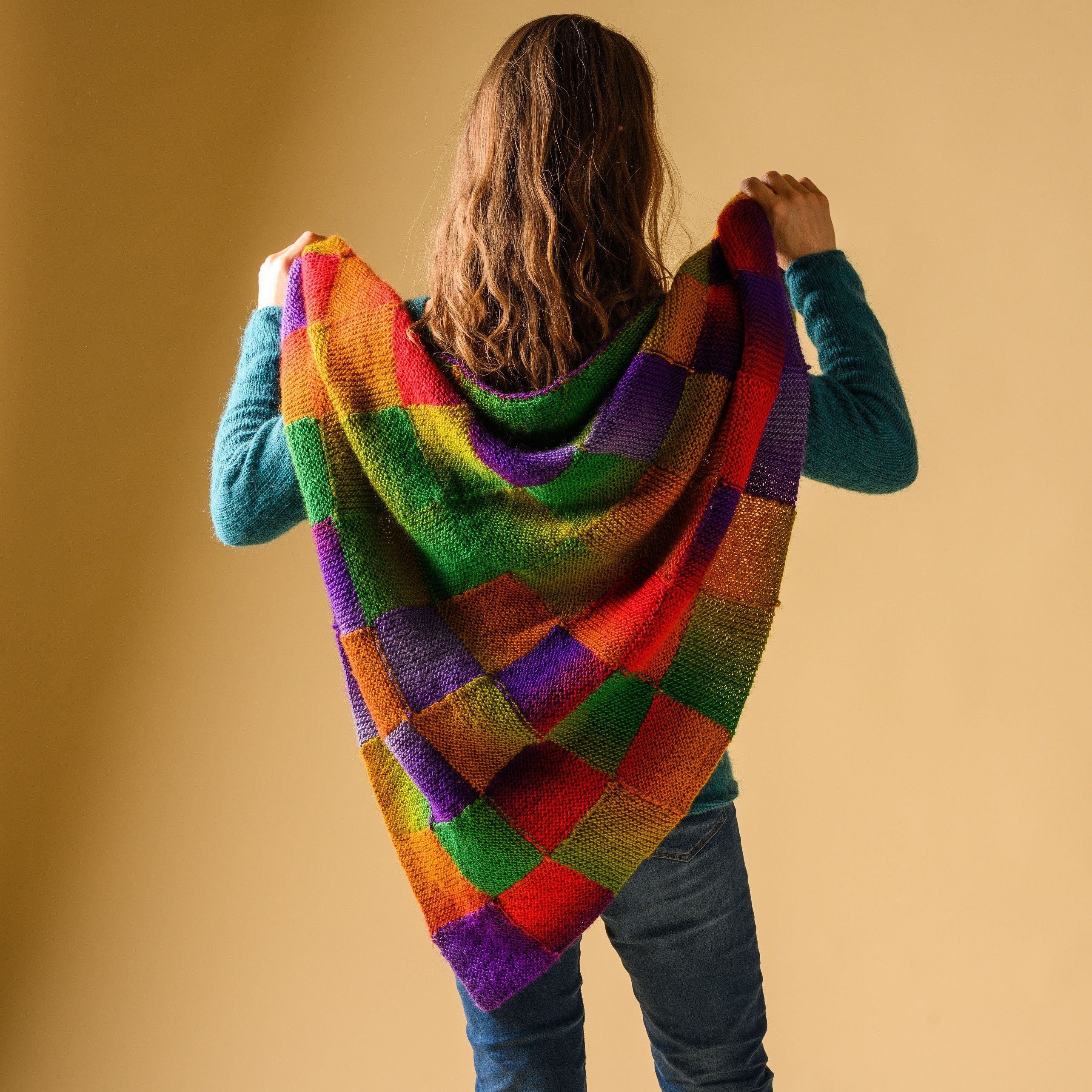 20109-juniper-shawl-1.webp