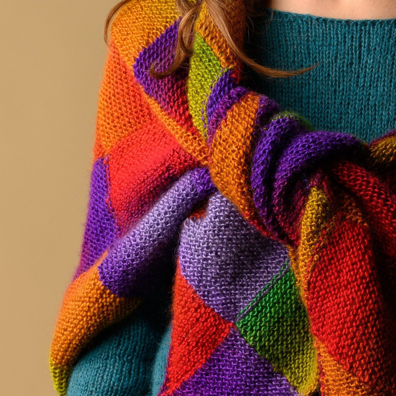 20109-juniper-shawl-1.webp