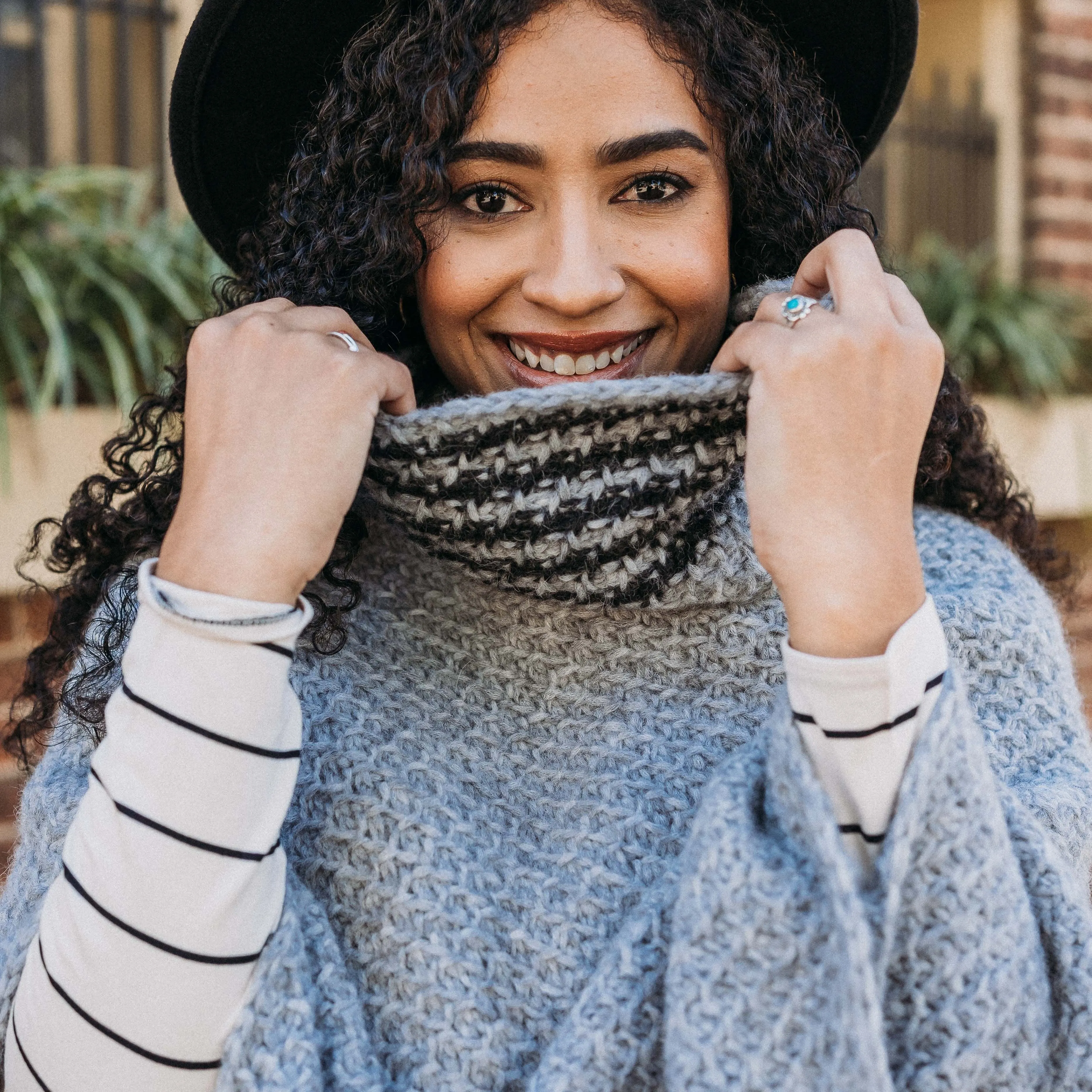 20140-hot-cocoa-poncho-1.webp
