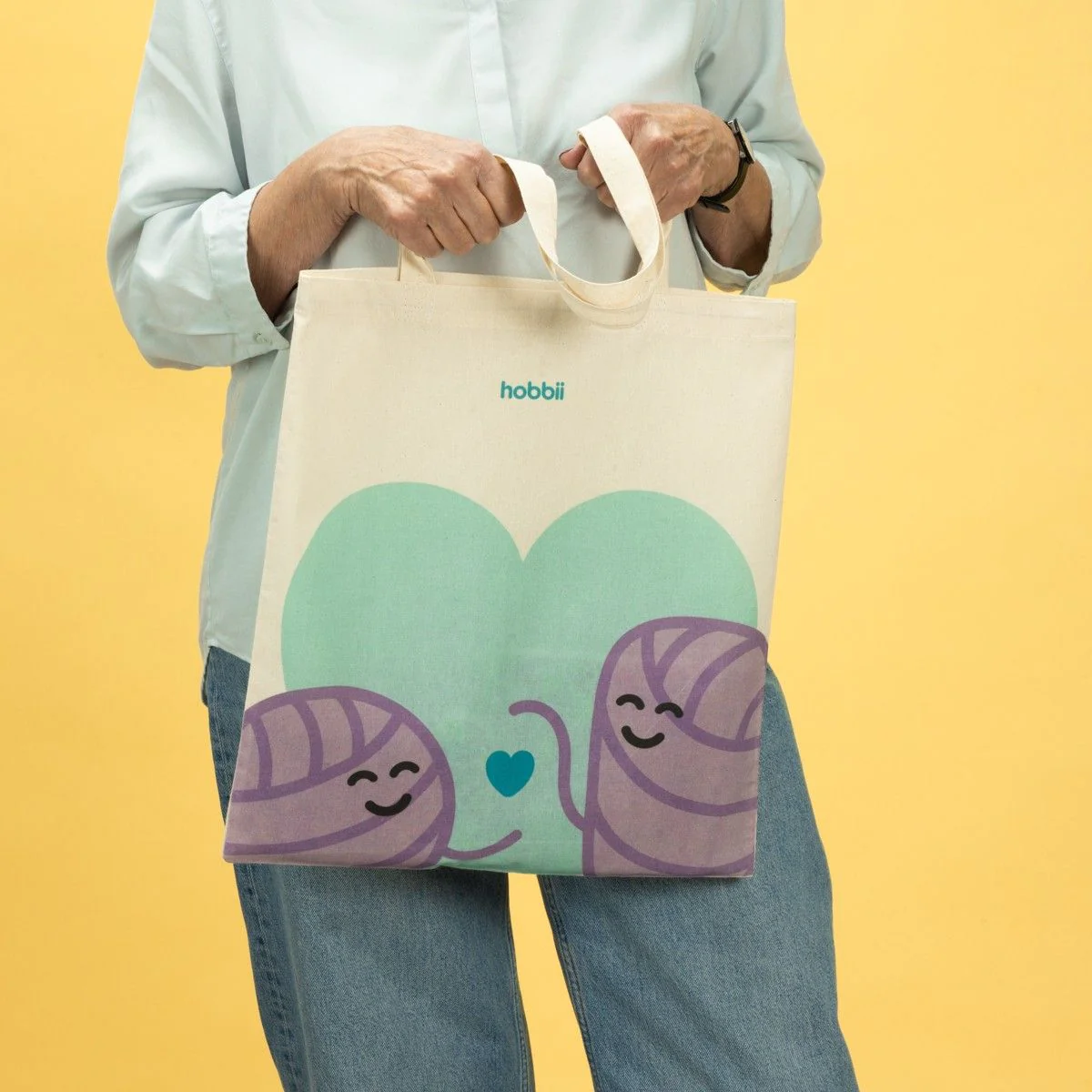 2033-tote-bag-yarniis-1.webp