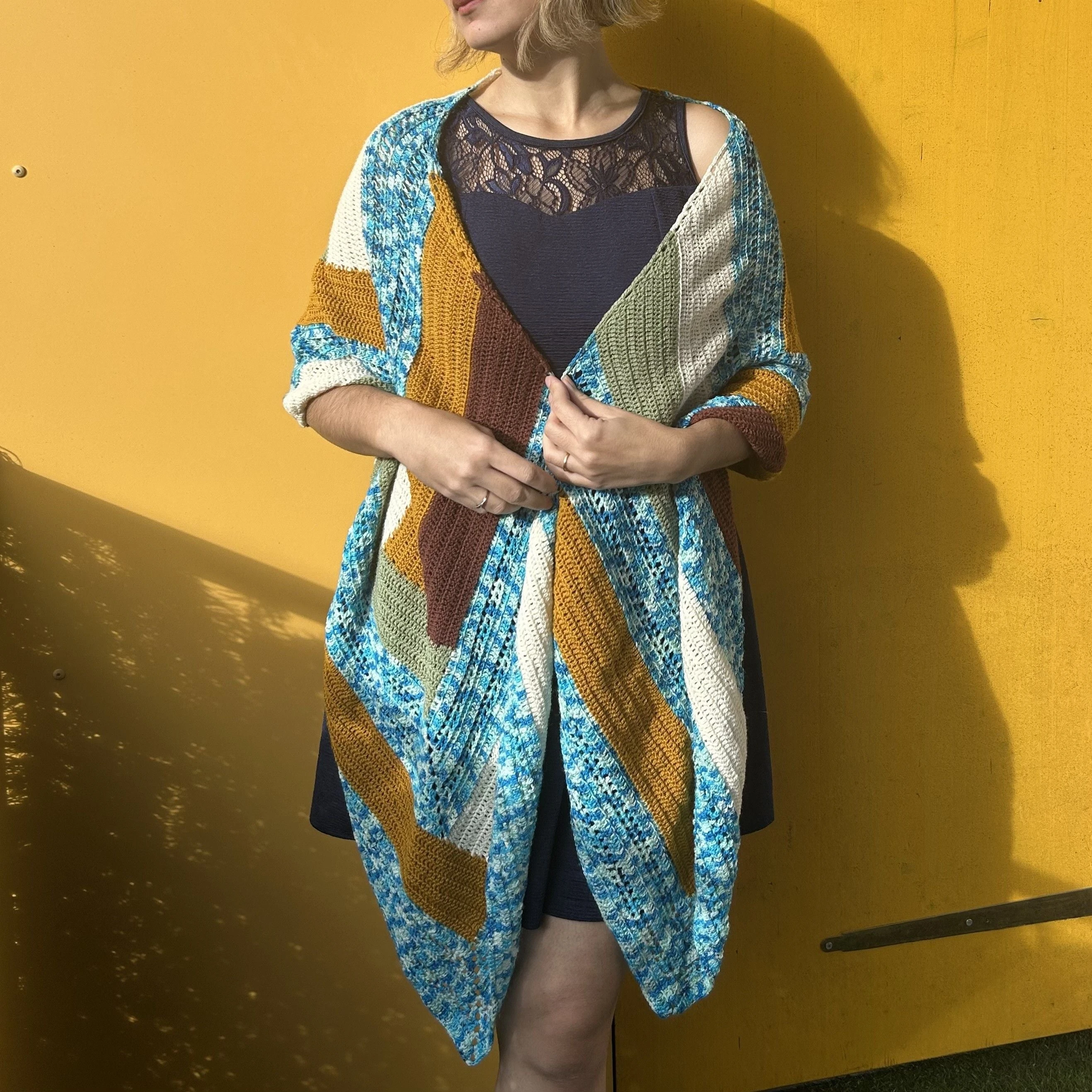 20458-johanna-shawl-1.webp