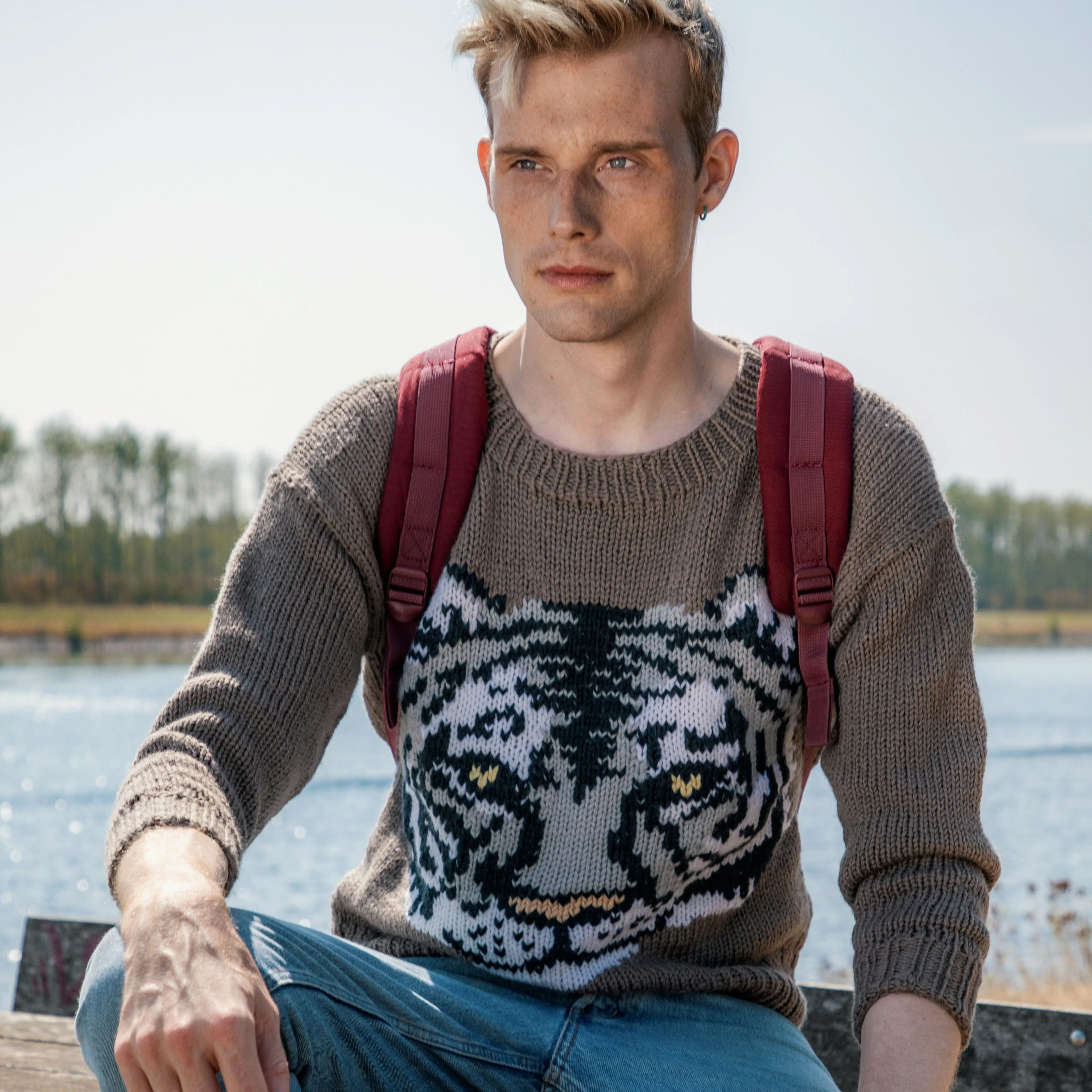 20498-rare-tiger-sweater-1.webp