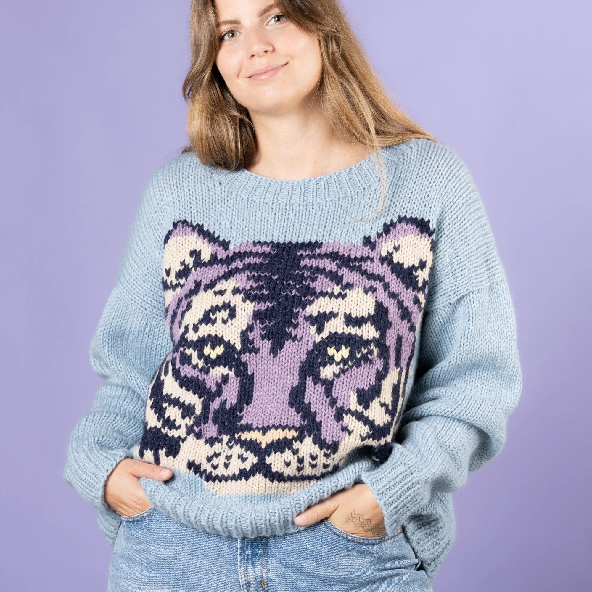 20507-candy-tiger-sweater-1.webp