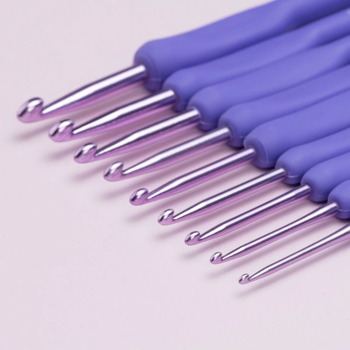 Cosmo Crochet Hook Set - 9 Sizes - Wisteria