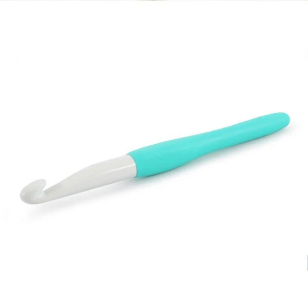 21204-amour-crochet-hook-1.webp