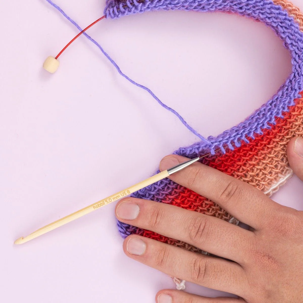 21372-bamboo-tunisian-crochet-hook-with-wire-50-cm-20-in–1.webp
