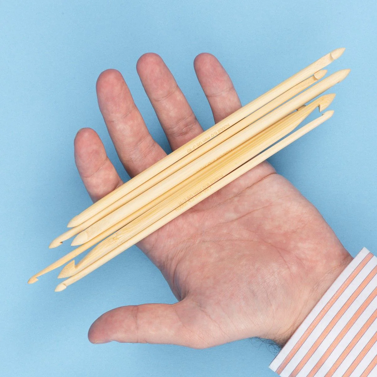 21424-bamboo-double-ended-tunisian-crochet-hook-20-cm-8-in–1.webp
