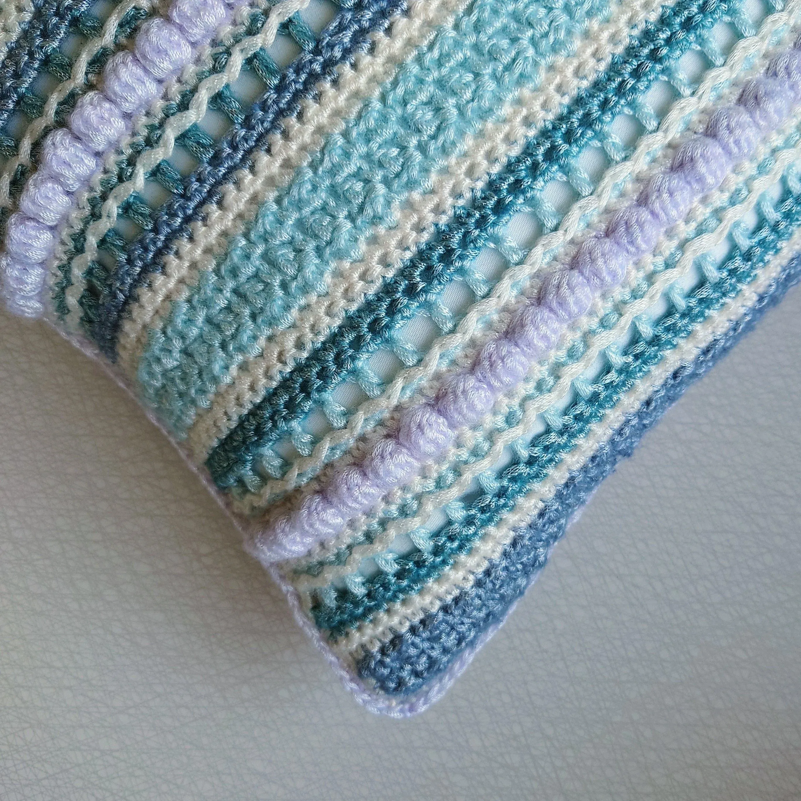 21472-blue-lake-pillow-1.webp