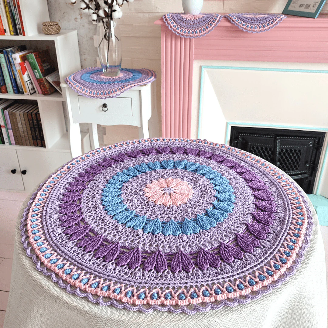 21475-gwendolyne-tablecloth-1.webp
