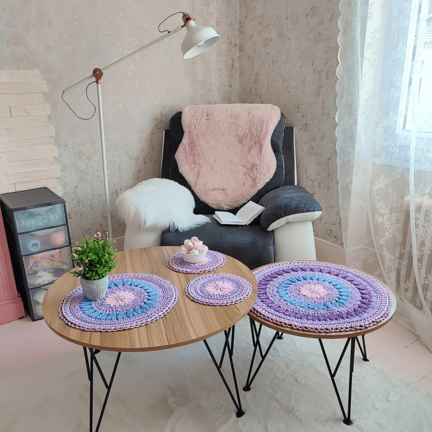 21475-gwendolyne-tablecloth-1.webp