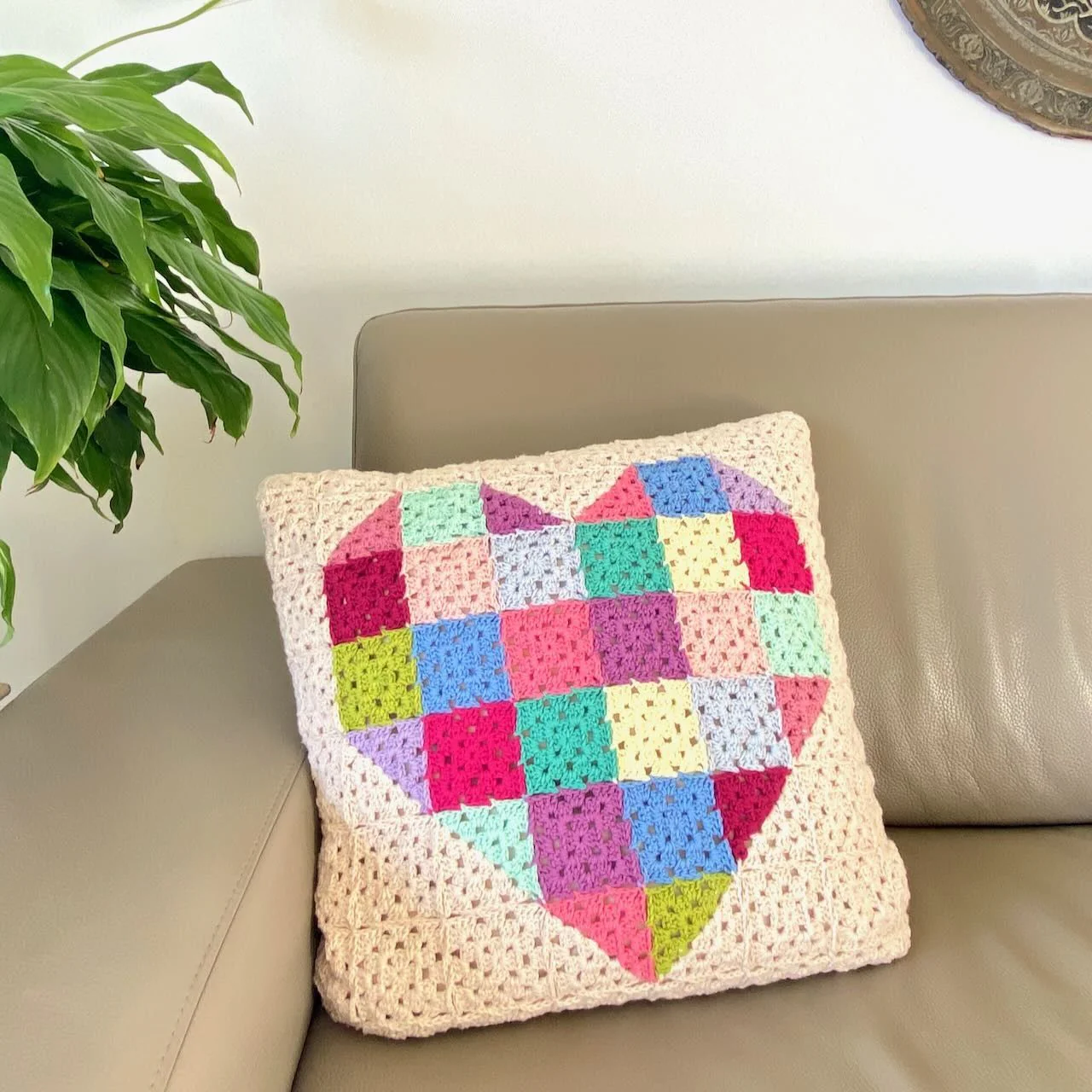 21489-heart-cushion-1.webp