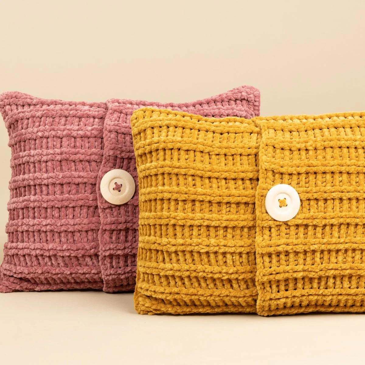 21500-railway-pillow-1.webp