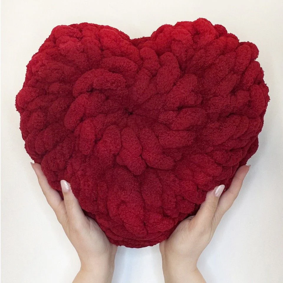 21502-love-pillow-cushion-1.webp