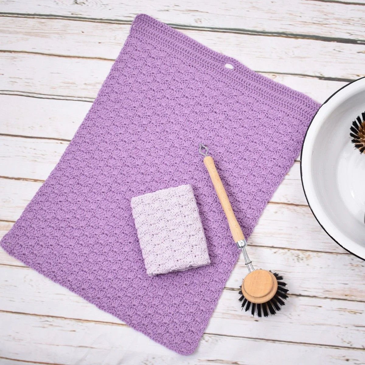 21529-kitchen-towel-wavy-1.webp