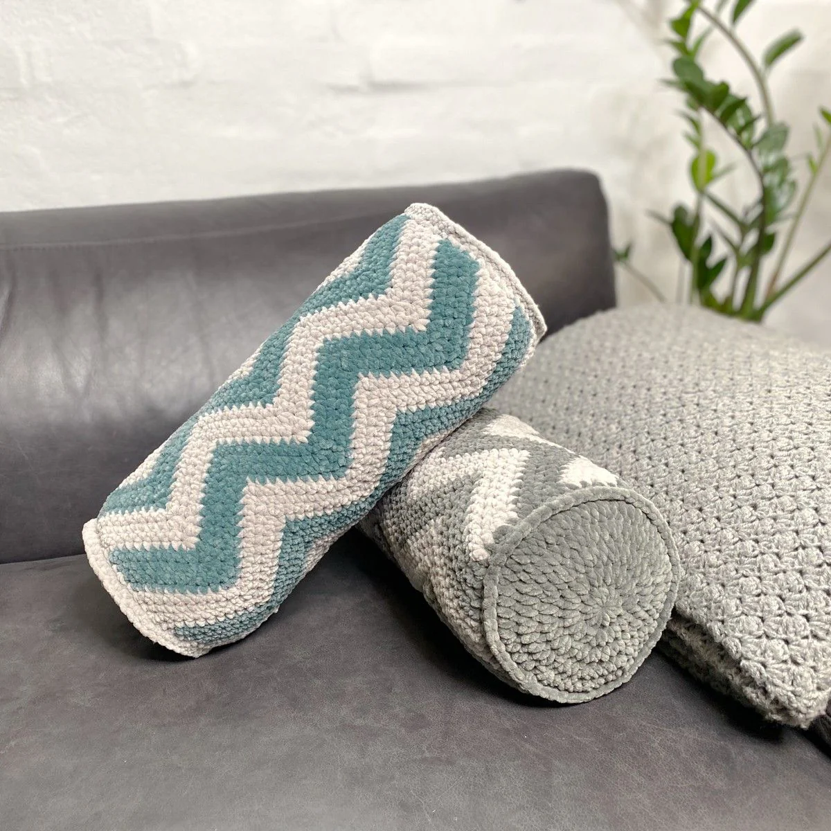 Mountains Pillow - Cylinder