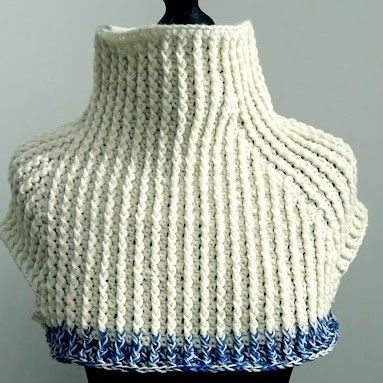21628-rain-drops-sweater-evergreen-1.webp