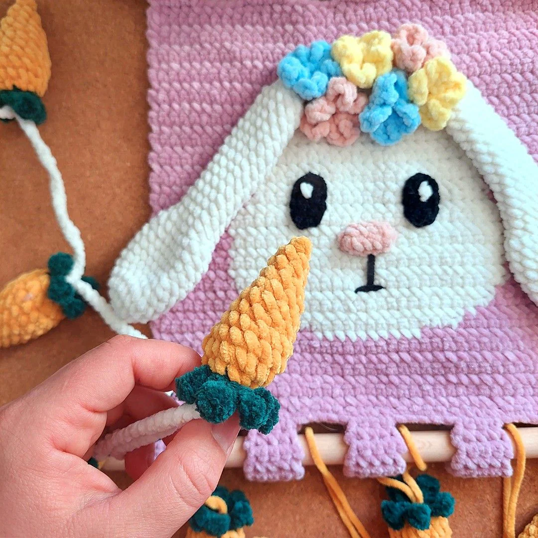 21677-easter-bunny-wall-tapestry-1.webp