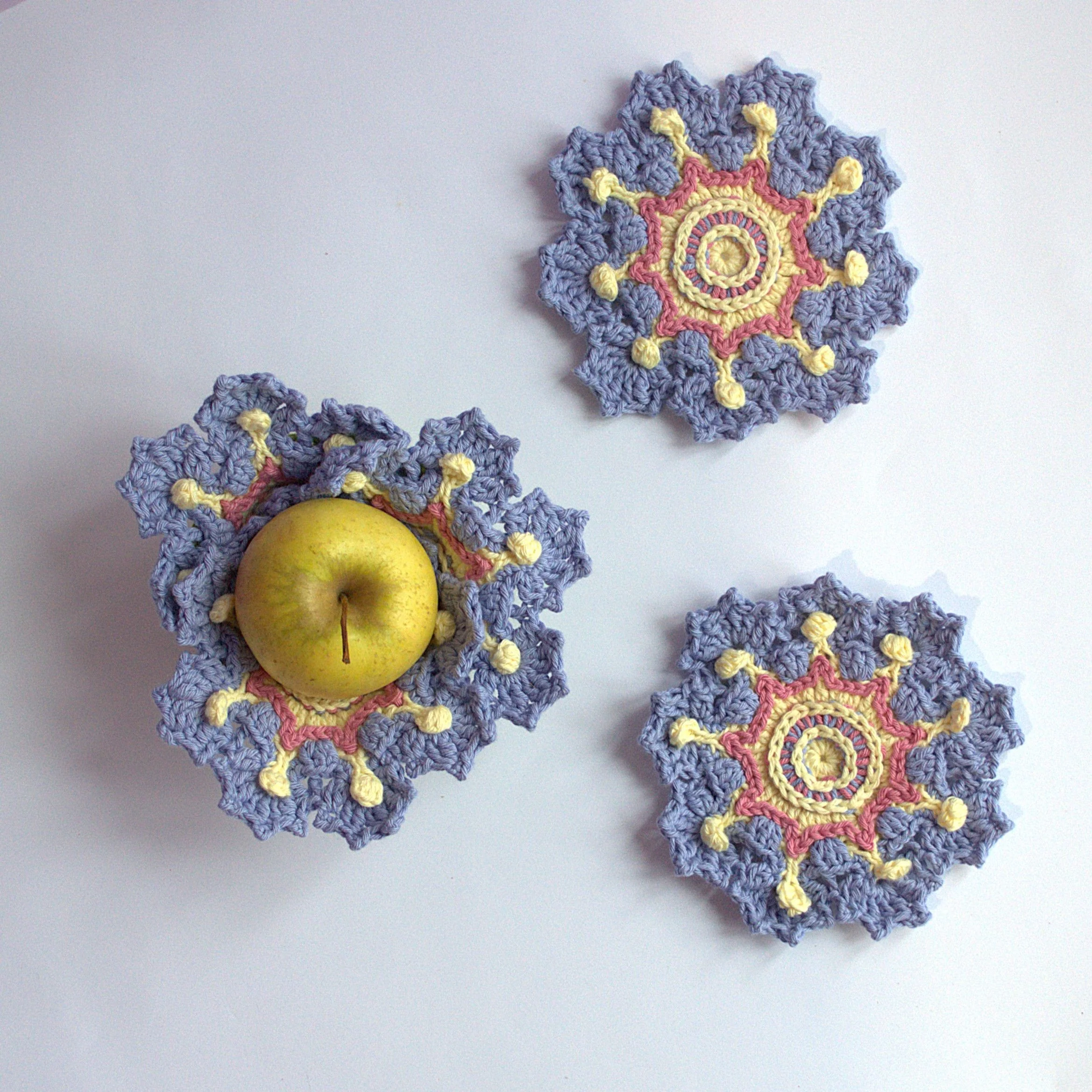21686-blooming-spring-coasters-1.webp