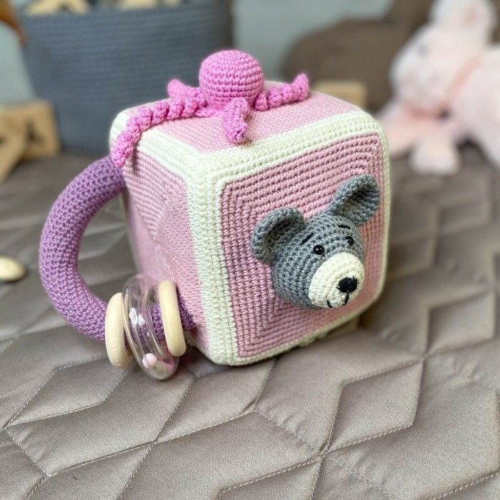 2197-rattle-ring-1.webp