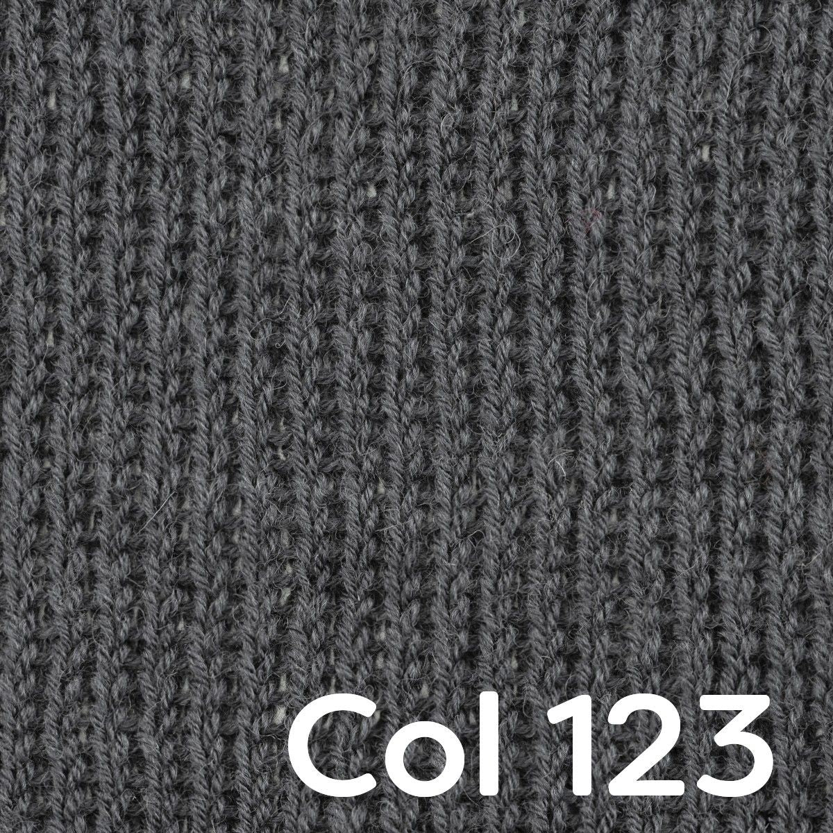 22076-friends-sock-wool-1.webp