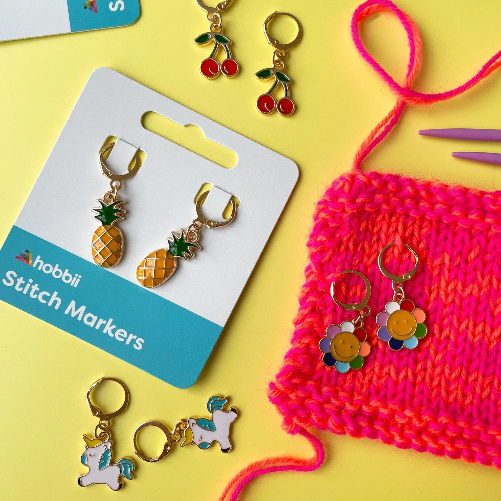 2210-stitch-markers-1.webp