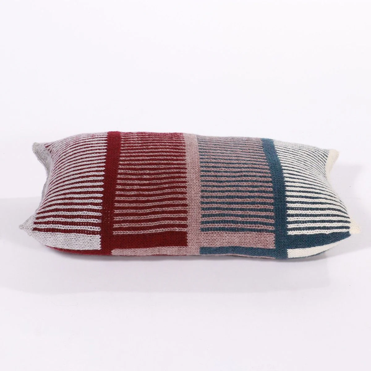 22542–land-pillow-1.webp