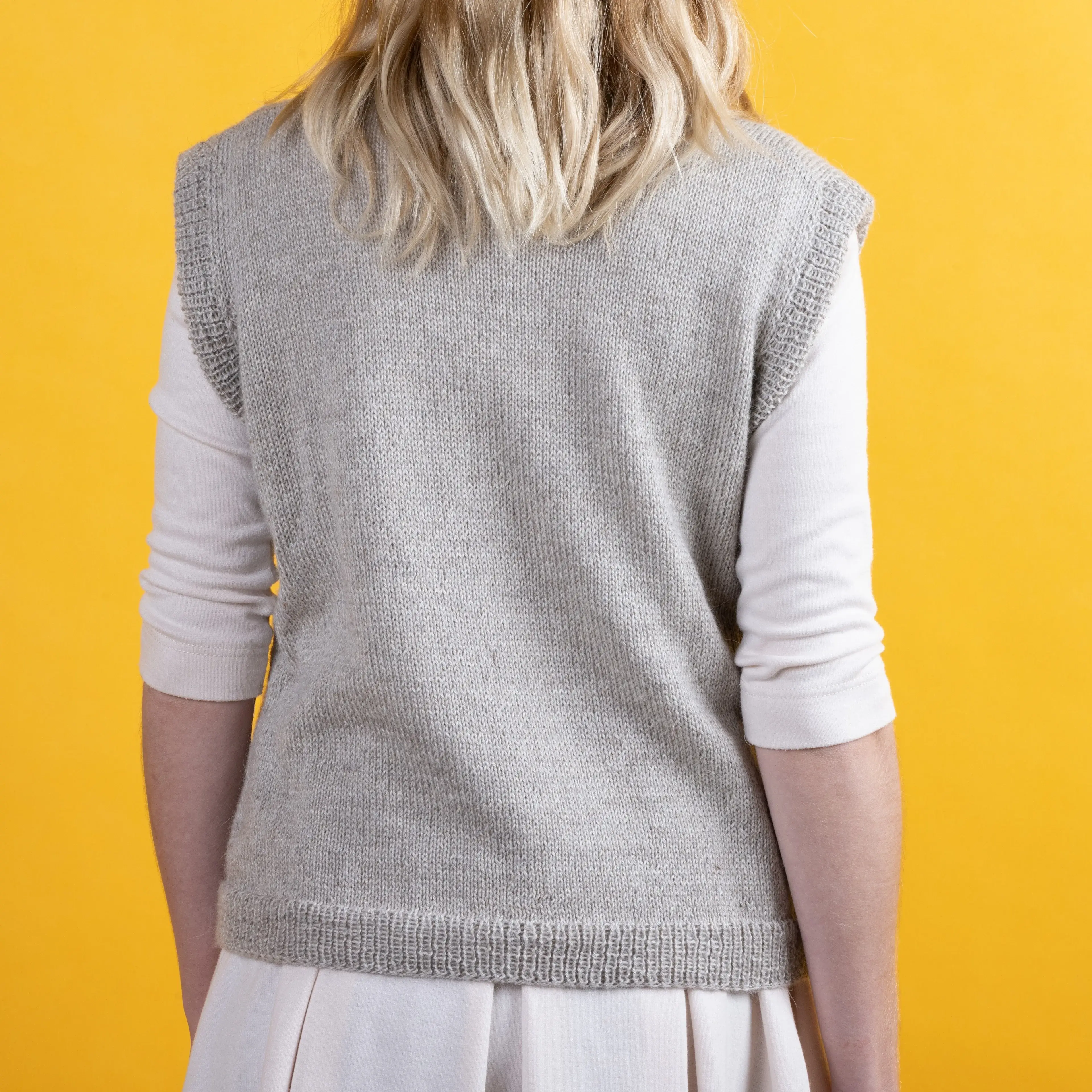 22813-anne-sofie-vest-1.webp