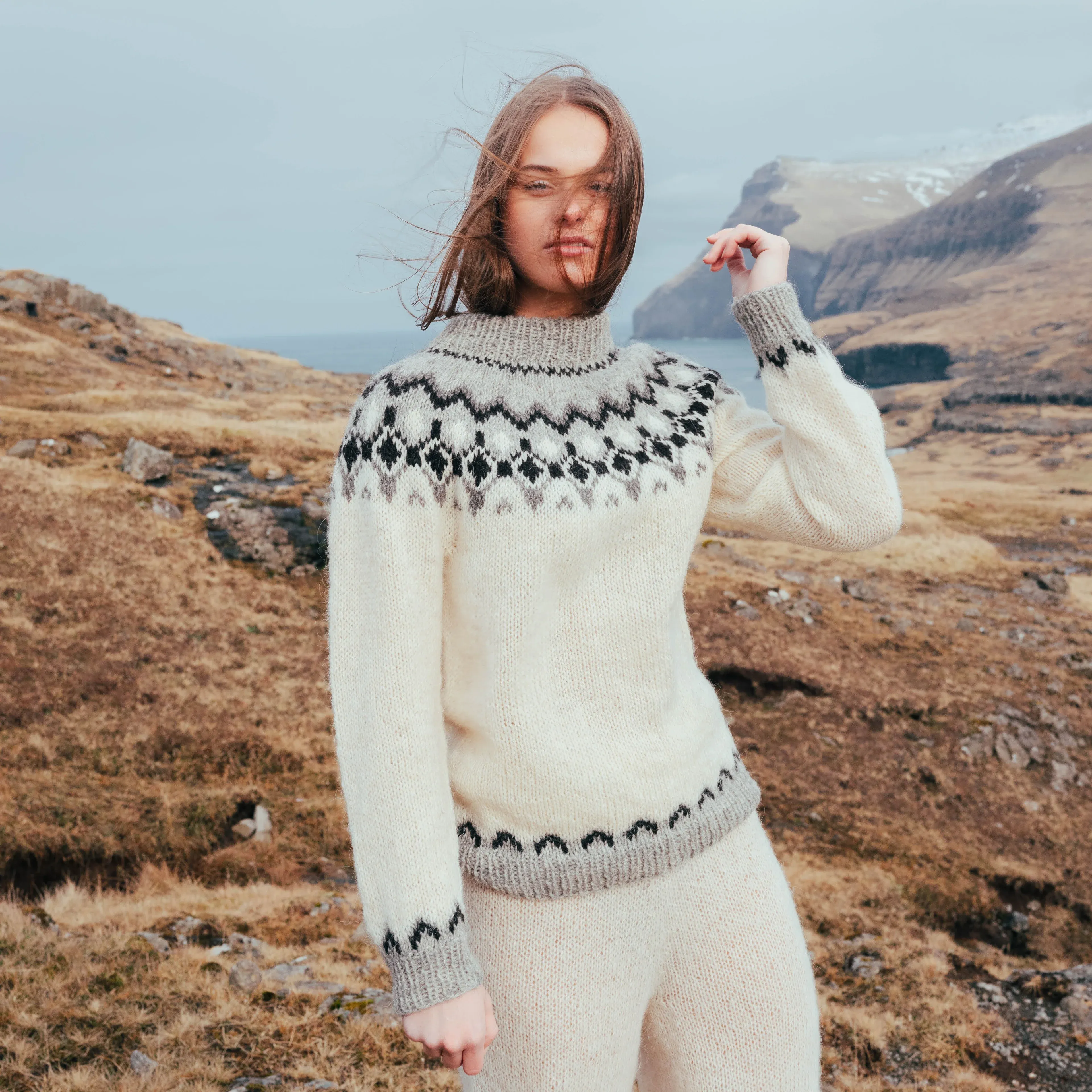 Tundra - Sweater