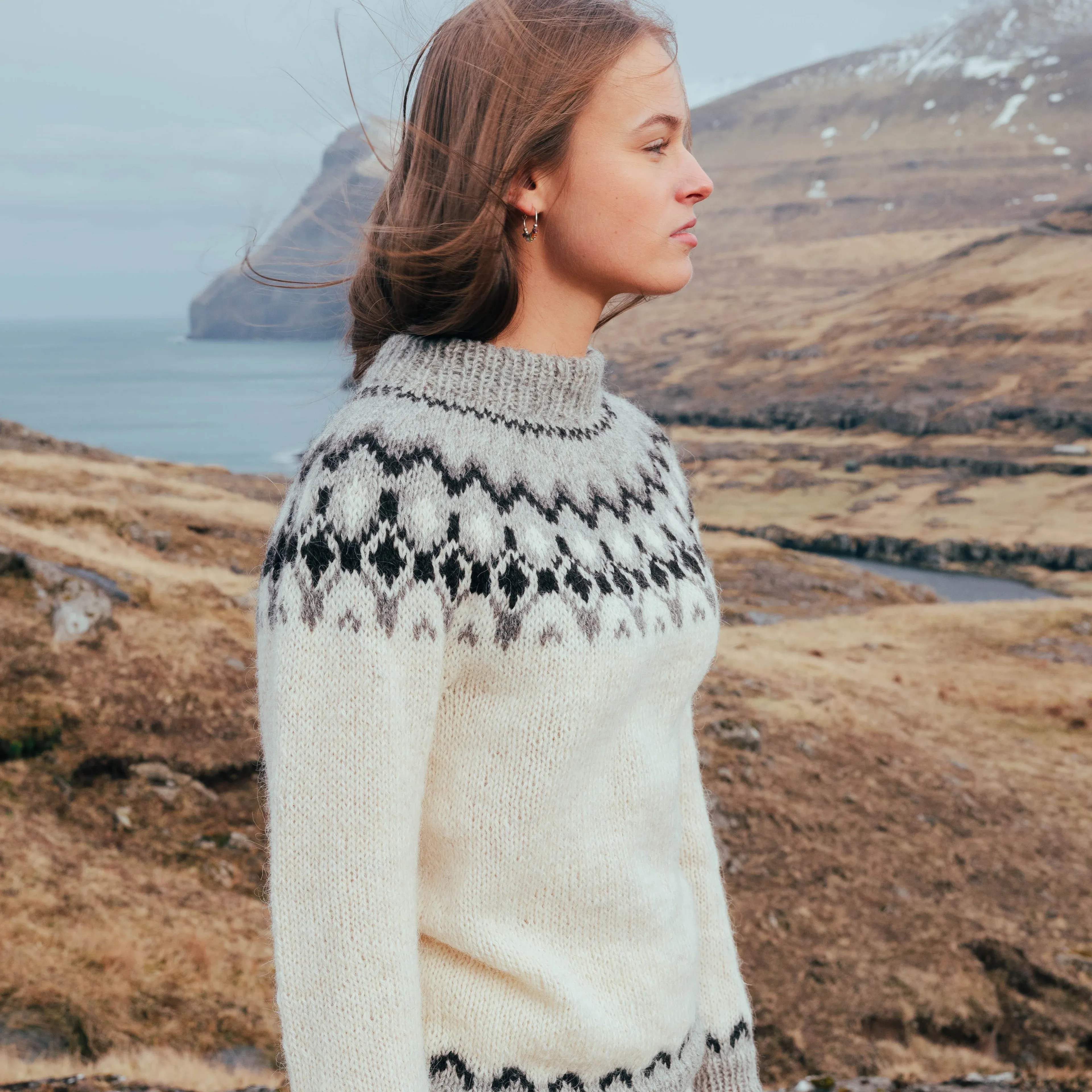 22876-tundra-sweater-1.webp
