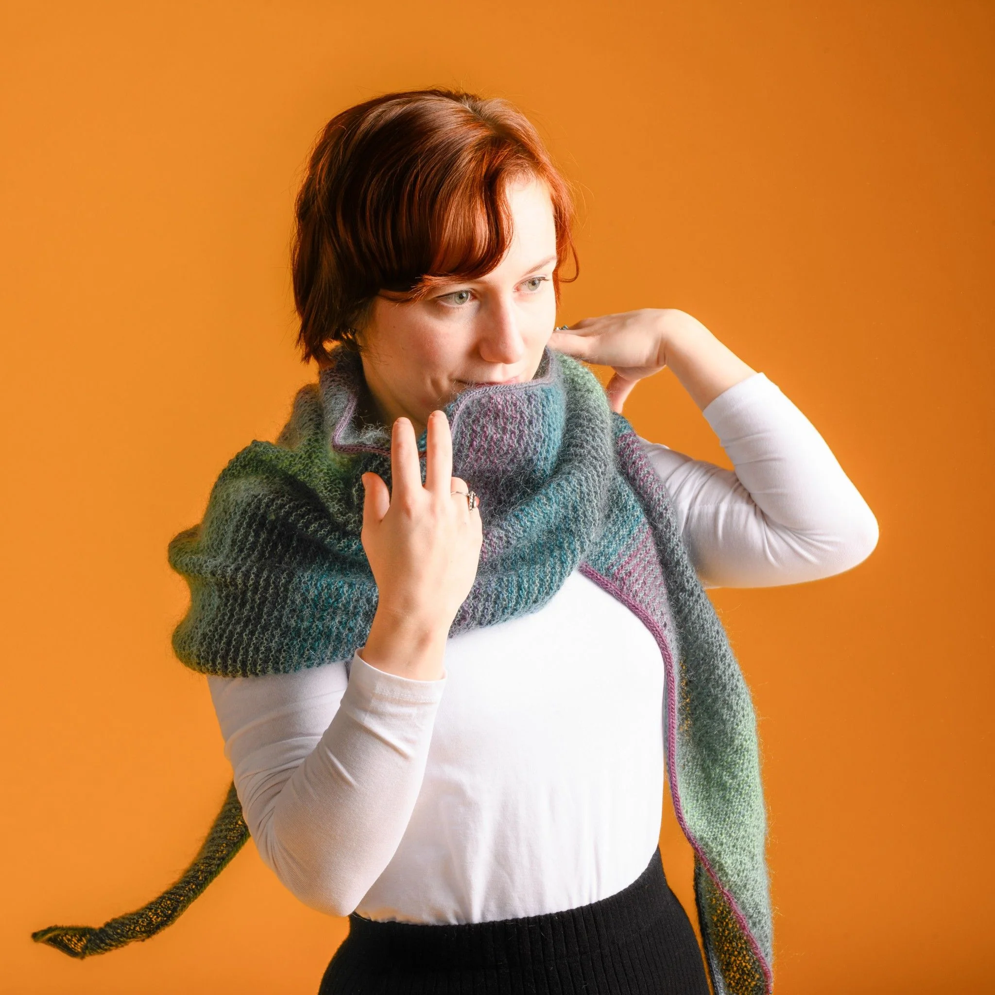 22976-japis-scarf-1.webp