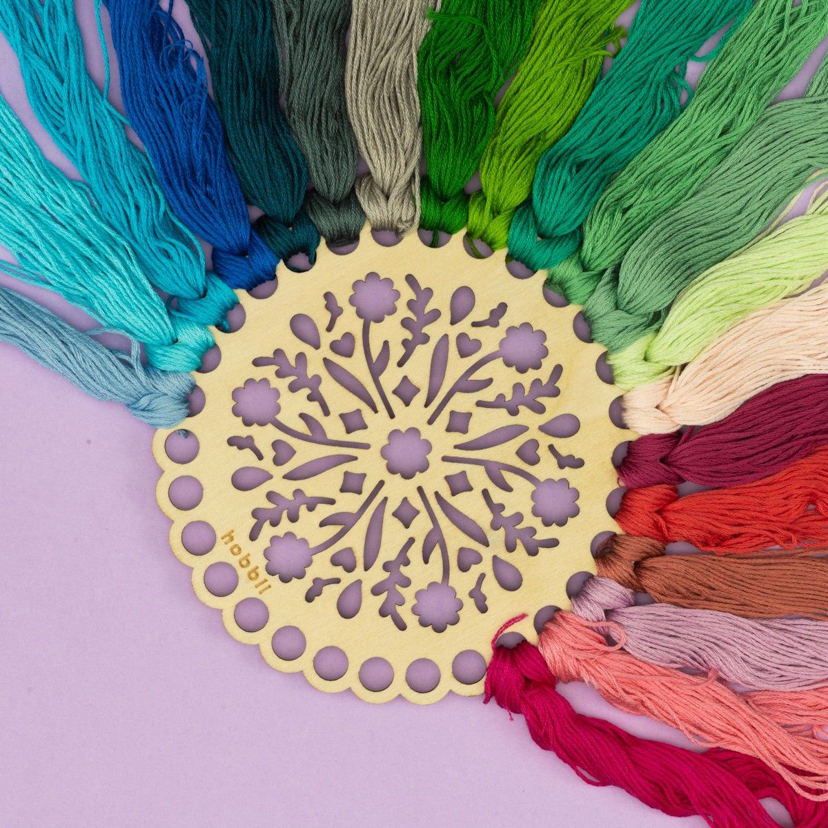 2335-embroidery-thread-organiser-1.webp