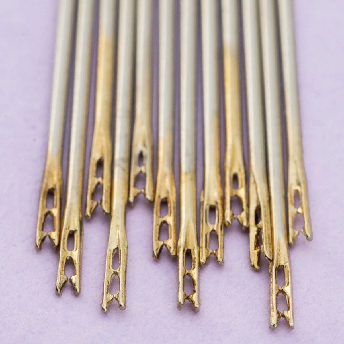 2403-self-threading-needles-1.webp