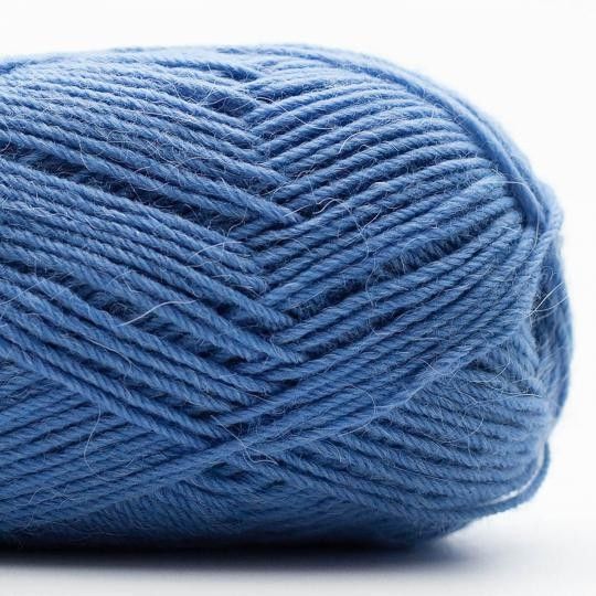 24145-edelweiss-alpaka-4-ply-25g-1.webp