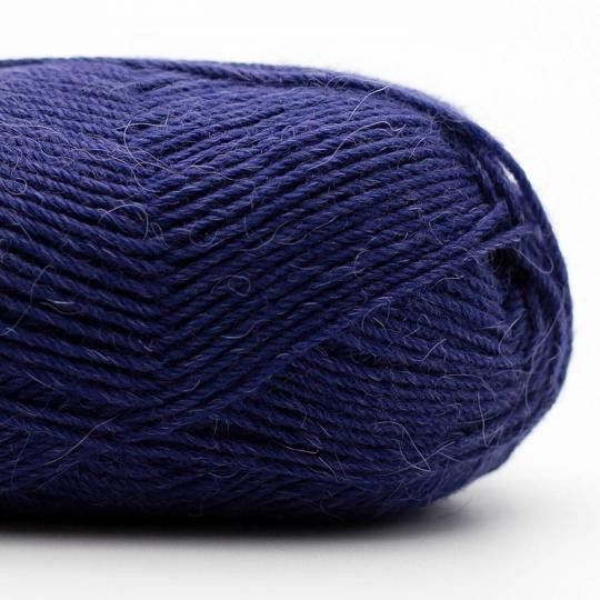 24145-edelweiss-alpaka-4-ply-25g-1.webp
