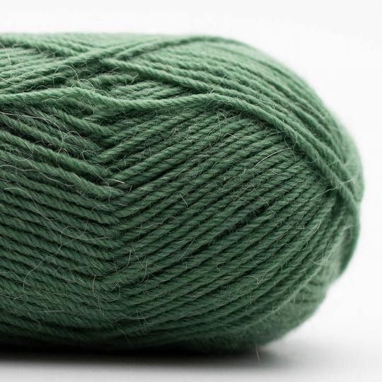 24145-edelweiss-alpaka-4-ply-25g-1.webp