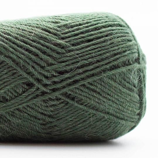 24145-edelweiss-alpaka-4-ply-25g-1.webp