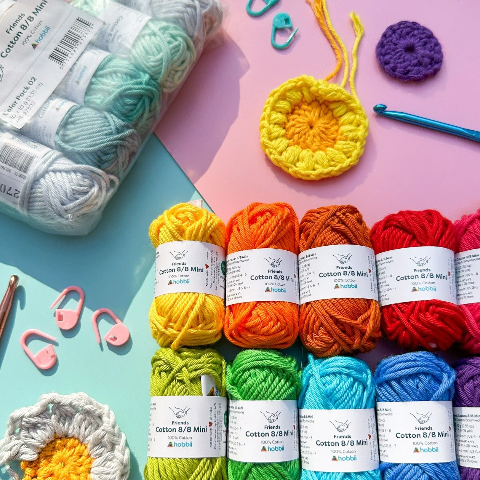 24182-friends-cotton-8-8-mini-color-pack-1.webp