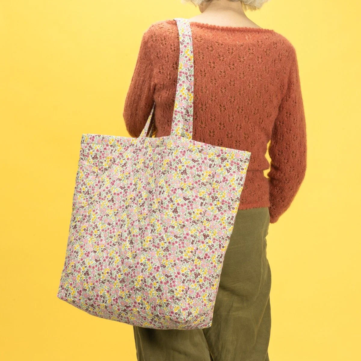 24374-quilted-shopper-oversize-1.webp