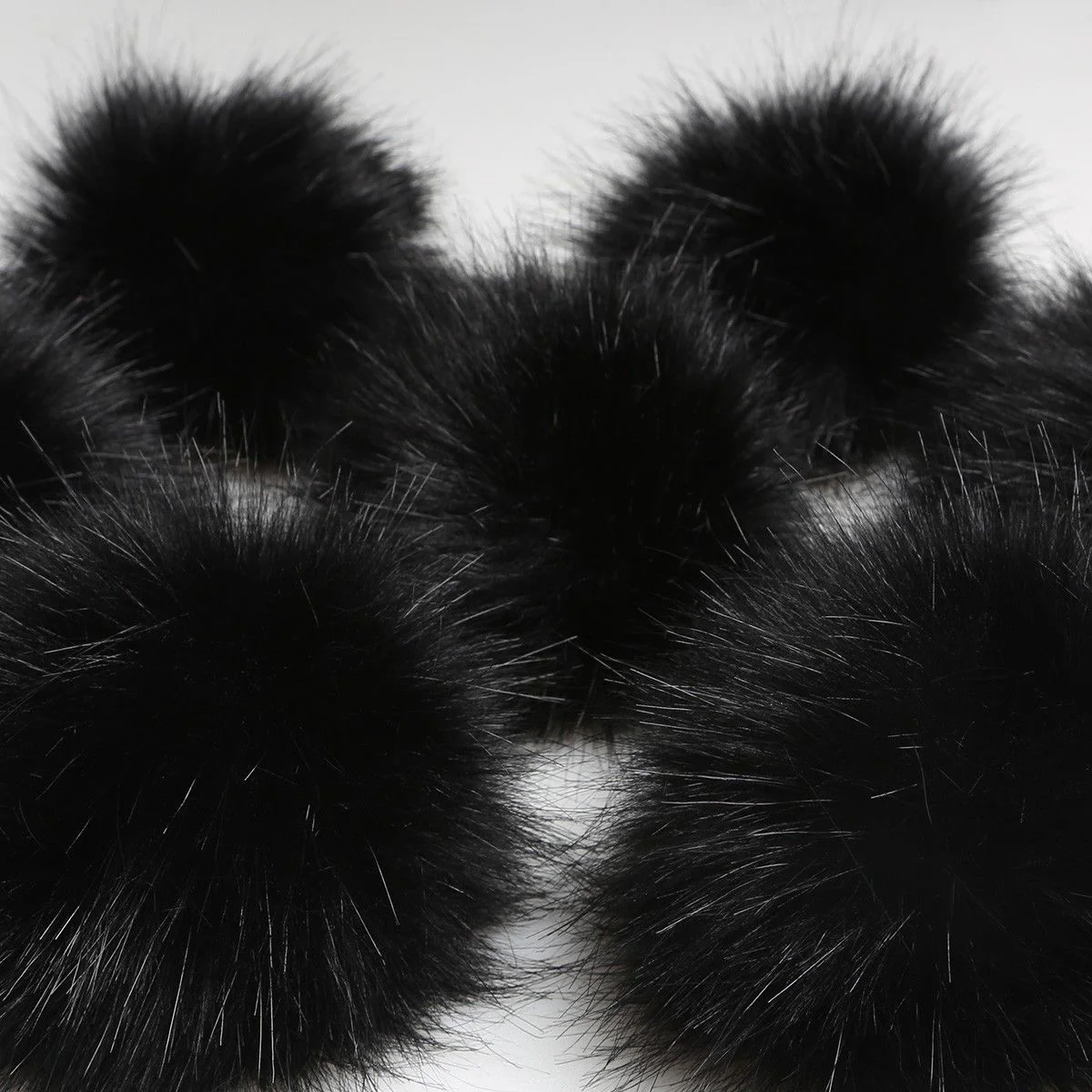 Pom Pom - Black