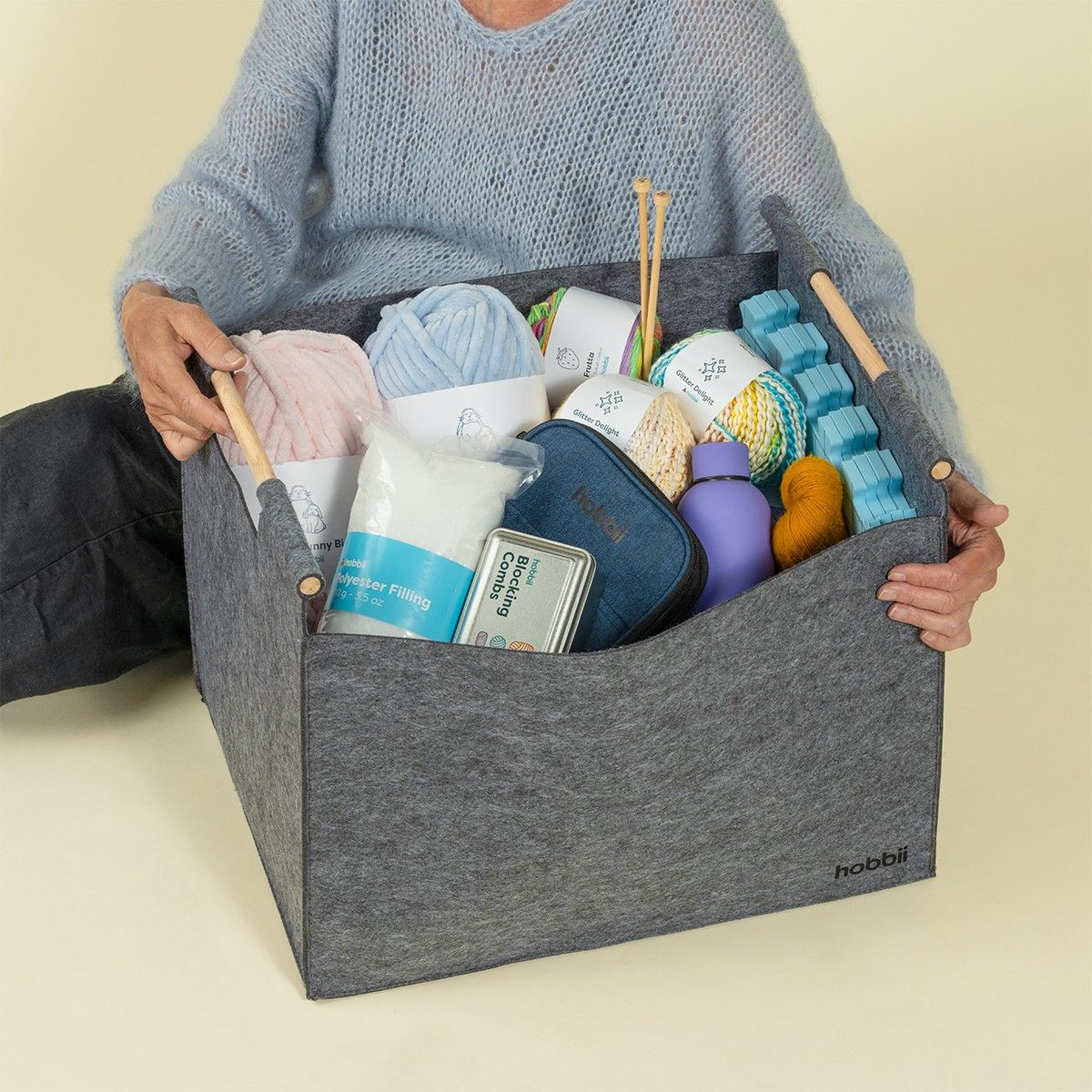 2454-large-felt-basket-1.webp