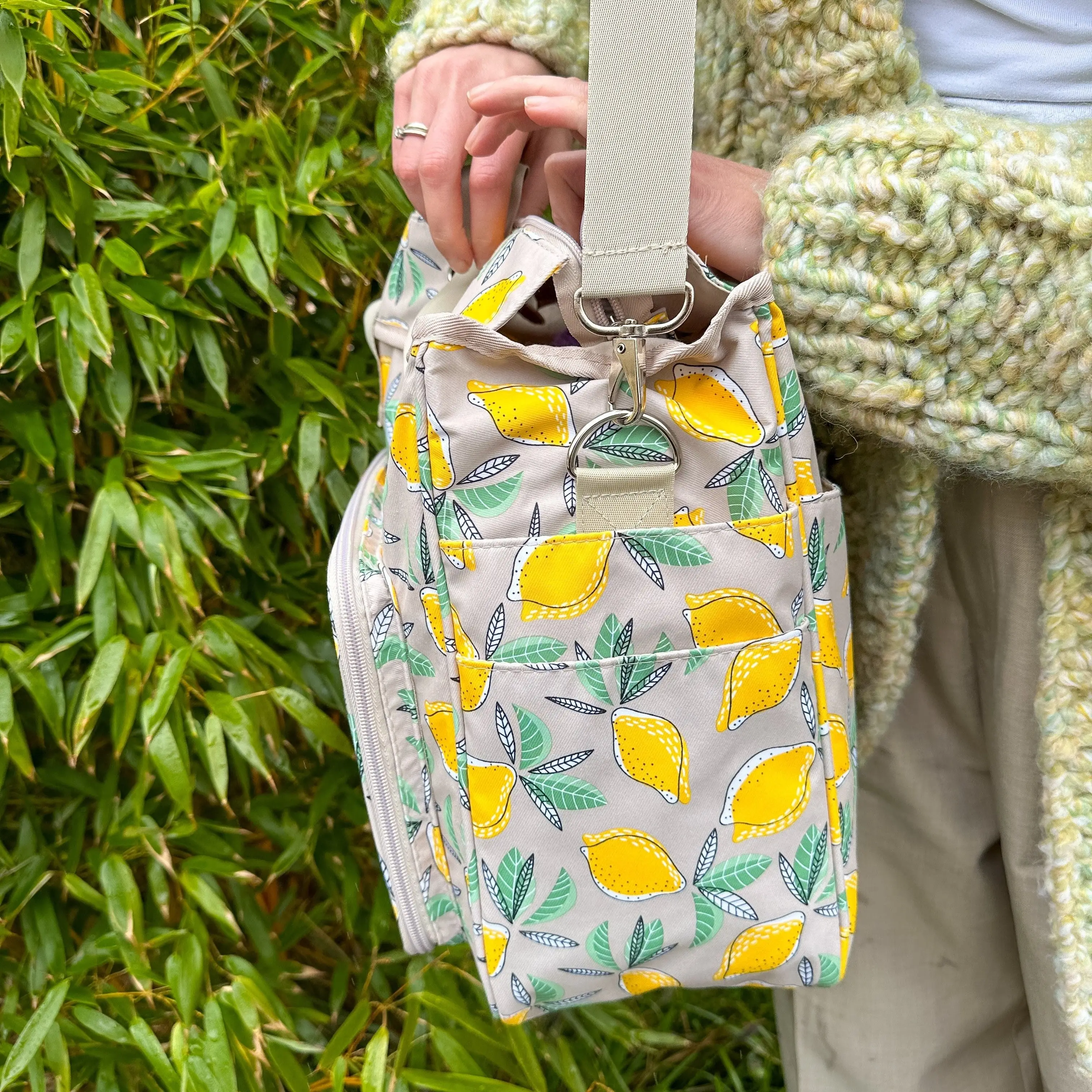 2608-yarn-bag-w-print-1.webp