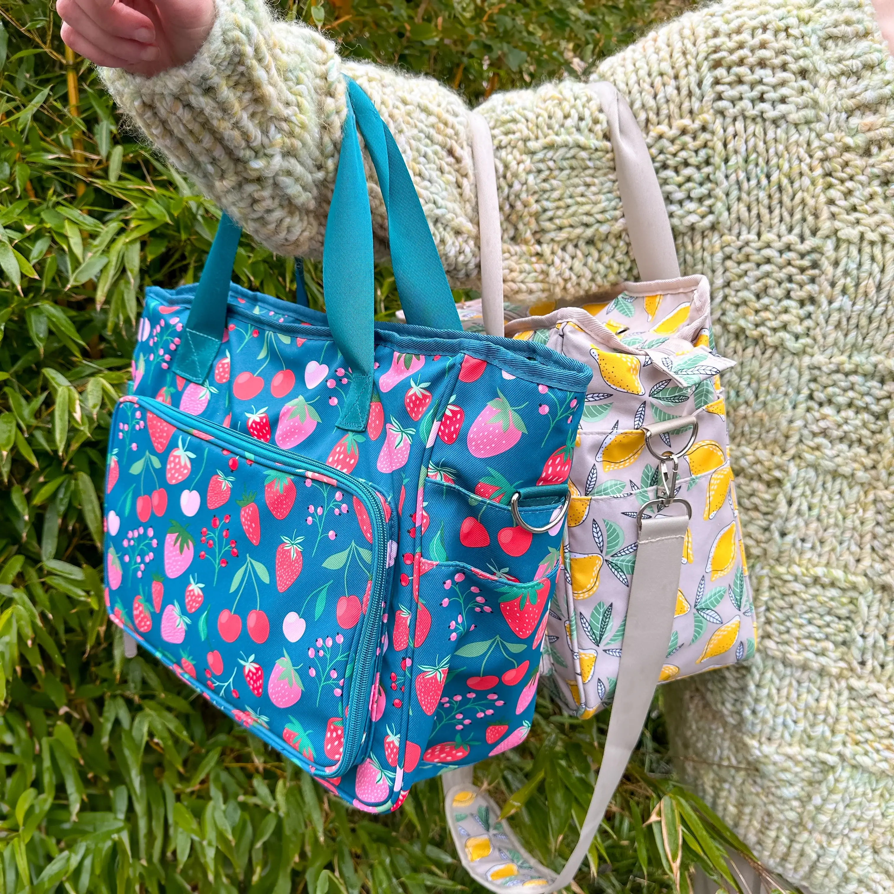 2608-yarn-bag-w-print-1.webp