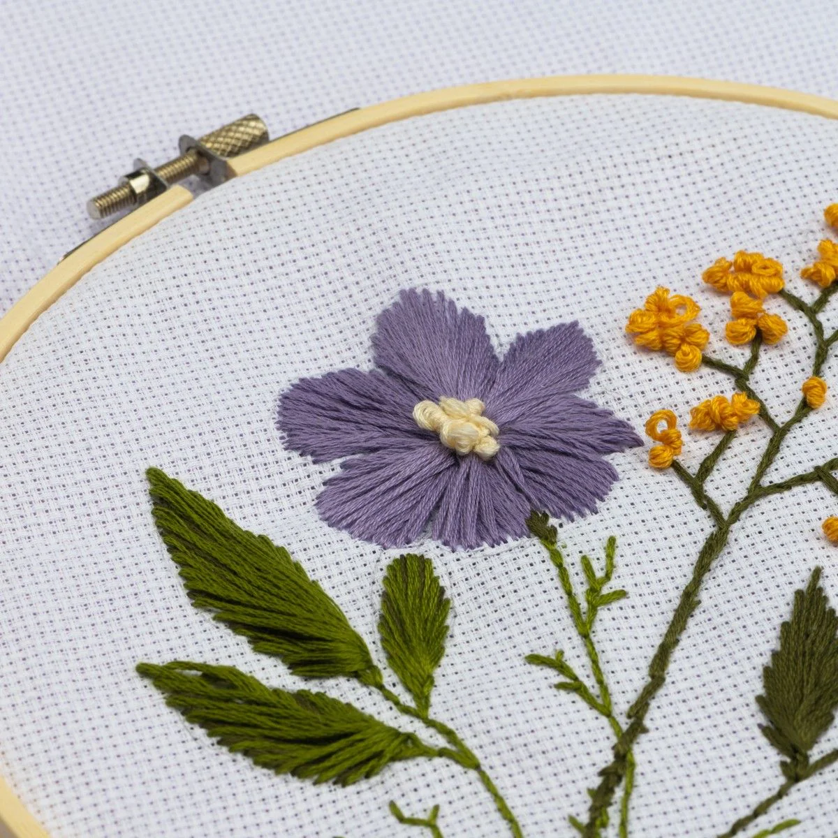 2872-embroidery-ring-with-fabric-1.webp