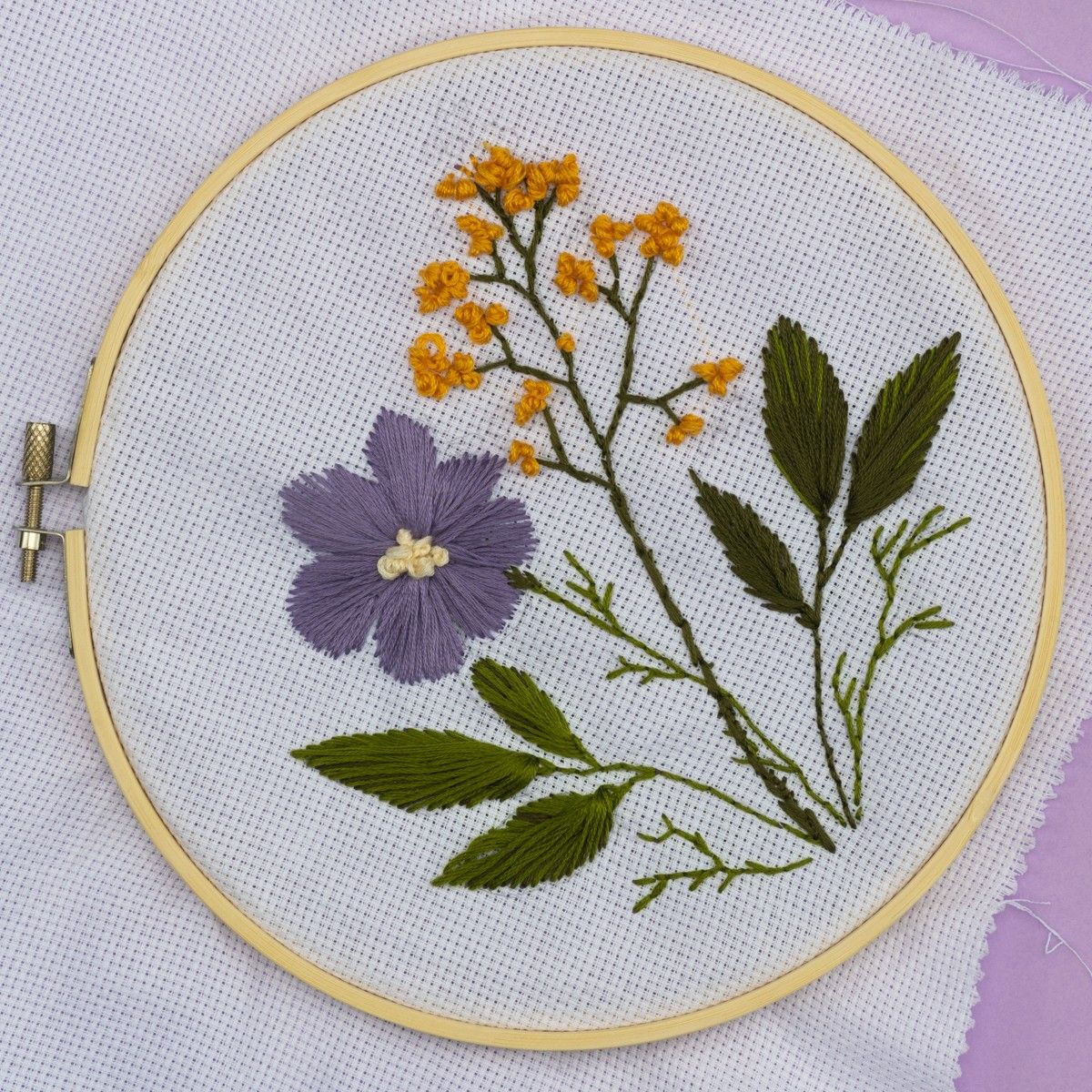 2872-embroidery-ring-with-fabric-1.webp